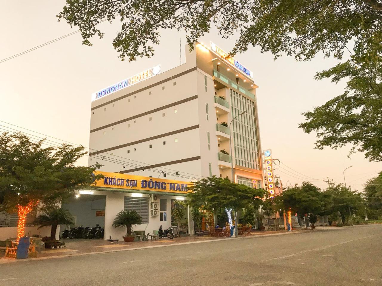 Dong Nam Hotel 潘郎 外观 照片